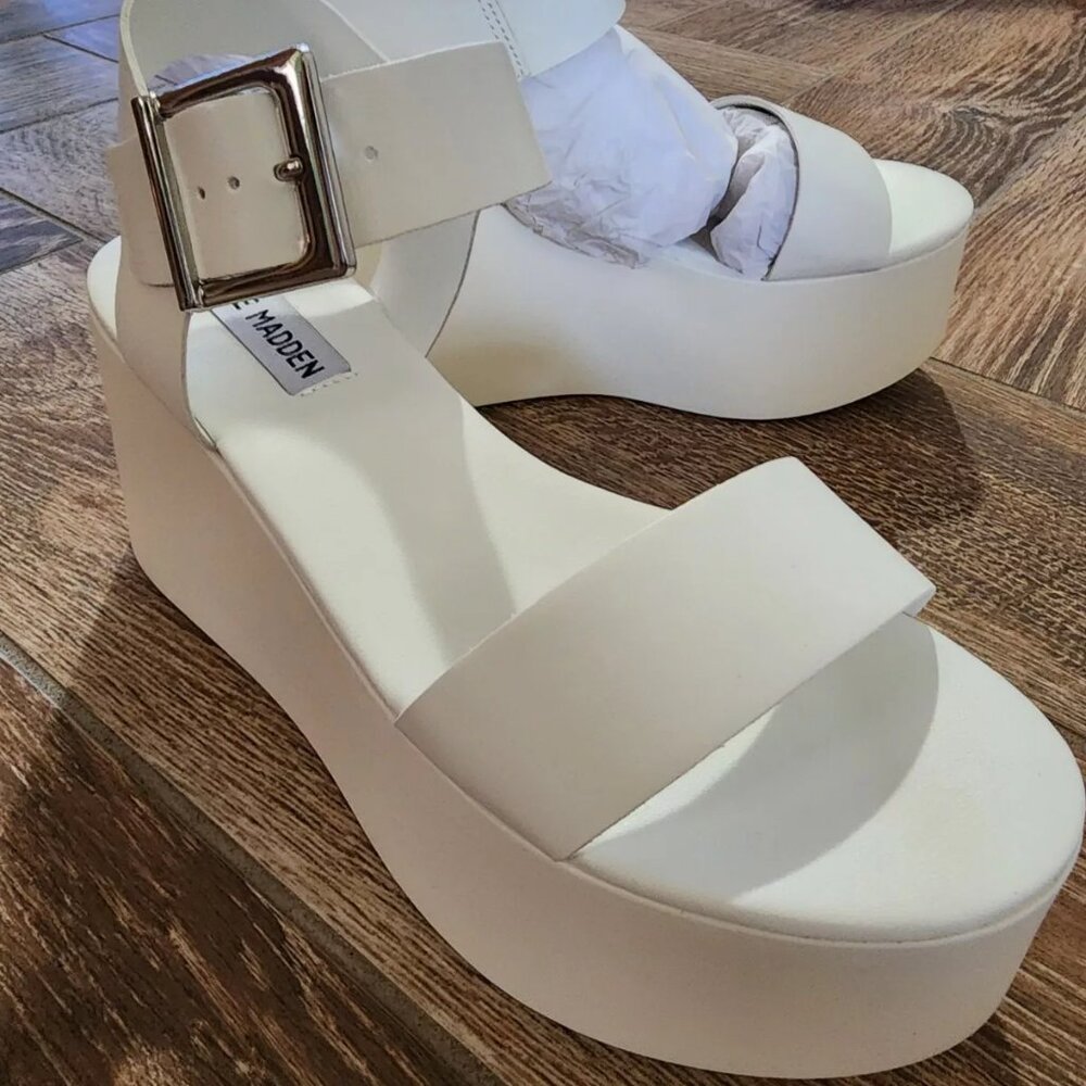 STEVE MADDEN Womens White 3" Platform Sandal 7.5